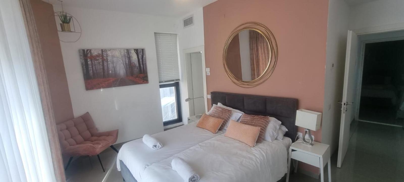 Jtower Royal Suites - Alefimmoed Jerusalem Exteriör bild