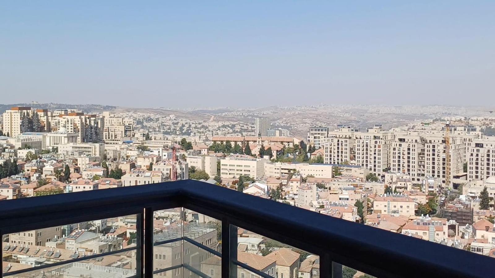 Jtower Royal Suites - Alefimmoed Jerusalem Exteriör bild